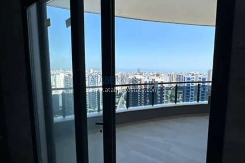 Приобрести Просторный пентхаус-дуплекс с открытым видом на море район Соли-Мерсин 57 