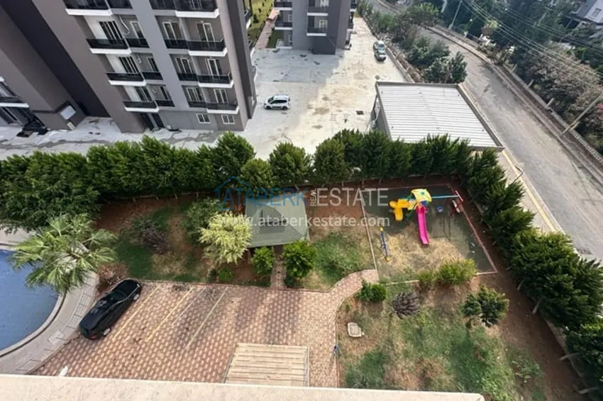 Приобрести Уютная трехкомнатная квартира с остекленным балконом в районе Мезитли-Мерсин 13 