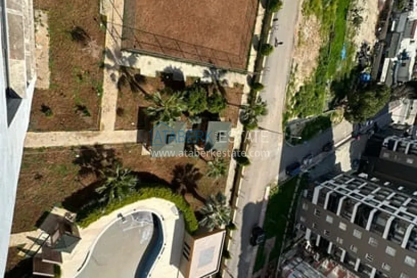 Просторная квартира 5+1 с видом на море в районе Мезитли-Мерсин 5 