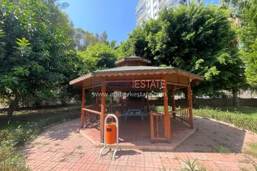 Квартира 3+1 с отдельной кухней в 100 метрах от моря район Мезитли-Мерсин 7 