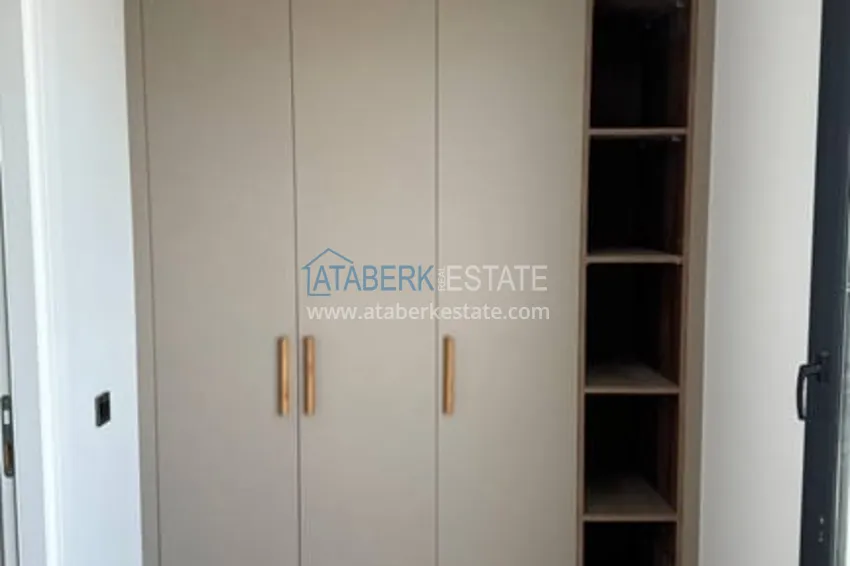 Приобрести Просторный пентхаус-дуплекс с открытым видом на море район Соли-Мерсин 33 