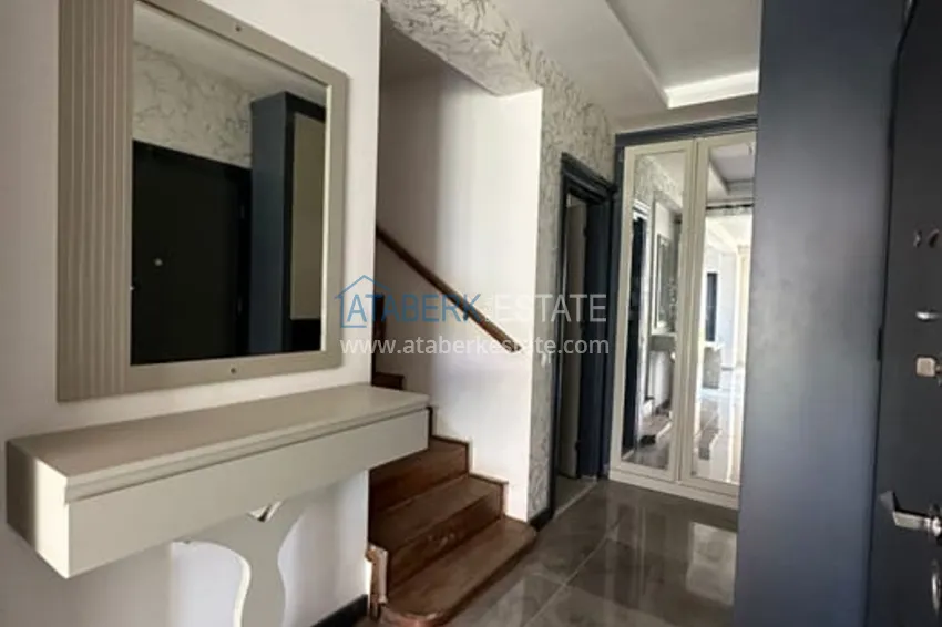 Приобрести Дуплекс 4+1 с собственным садом в районе Мезитли-Мерсин 17 