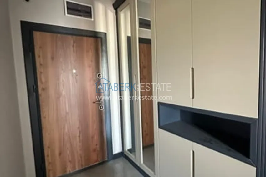 Приобрести Трехкомнатная квартира с чистовой отделкой и террасой район Мезитли-Мерсин 11 