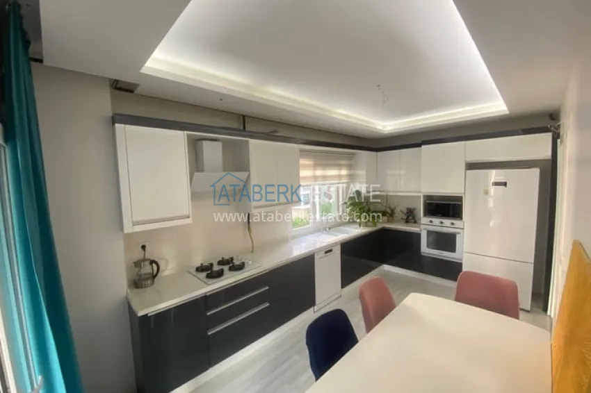 Приобрести Квартира 4+1 с отоплением и частично мебелью и техникой, район Соли-Мерсин 4 