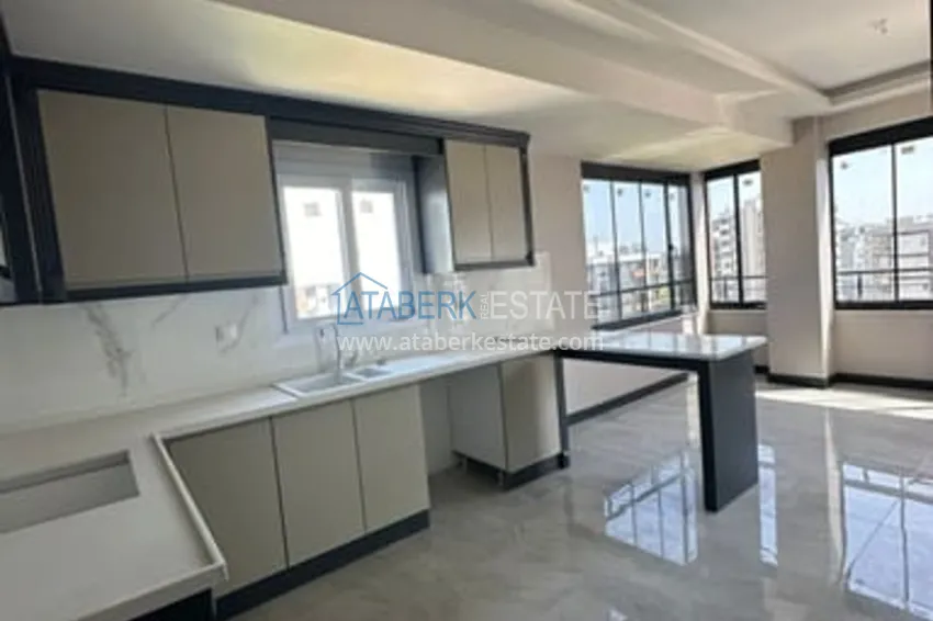 Приобрести Квартира 2+1 с чистовой отделкой в современном жилом комплексе Мезитли-Мерсин 3 