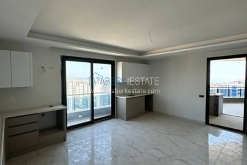 Приобрести Просторный пентхаус-дуплекс с открытым видом на море район Соли-Мерсин 10 