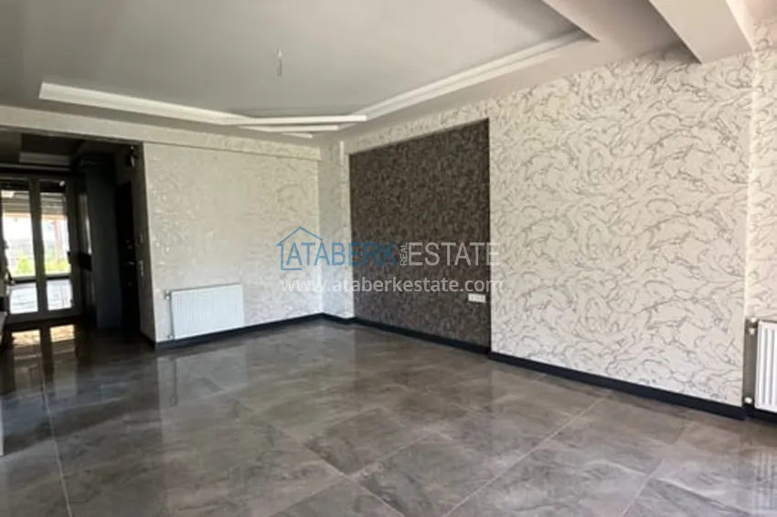 Приобрести Дуплекс 4+1 с собственным садом в районе Мезитли-Мерсин 1 