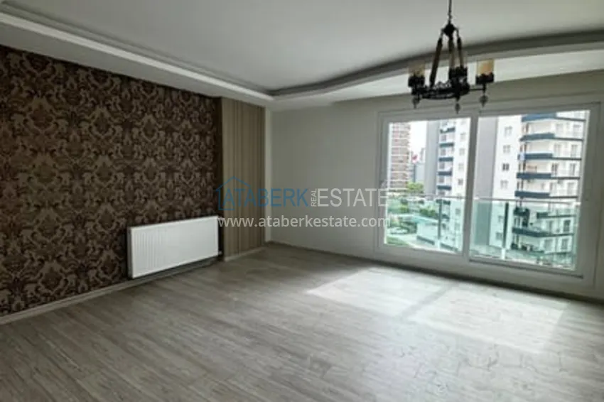 Приобрести Квартира 4+1 в жилом комплексе с инфраструктурой комфорт-класса район Мезитли-Мерсин 5