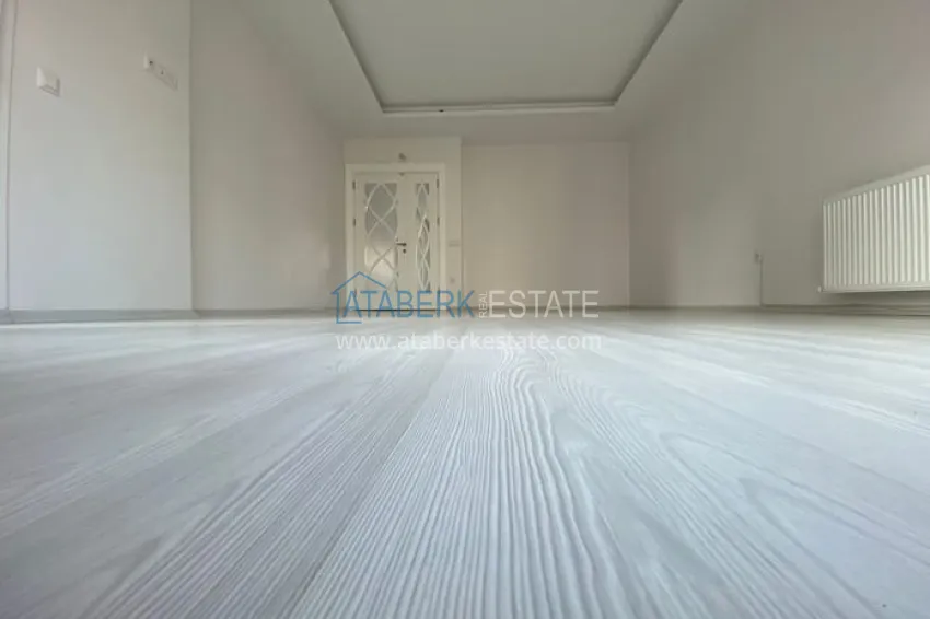 Приобрести Квартира 4+1 с отоплением и частично мебелью и техникой, район Соли-Мерсин 2 