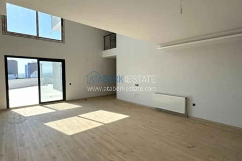 Приобрести Просторный пентхаус-дуплекс с открытым видом на море район Соли-Мерсин 5 