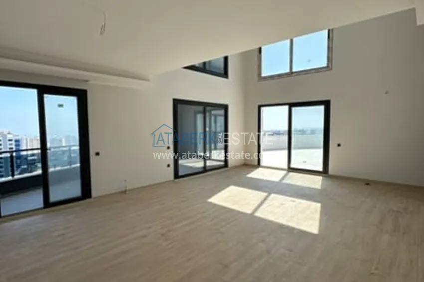 Приобрести Просторный пентхаус-дуплекс с открытым видом на море район Соли-Мерсин 7 