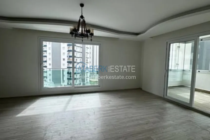 Приобрести Квартира 4+1 в жилом комплексе с инфраструктурой комфорт-класса район Мезитли-Мерсин 7