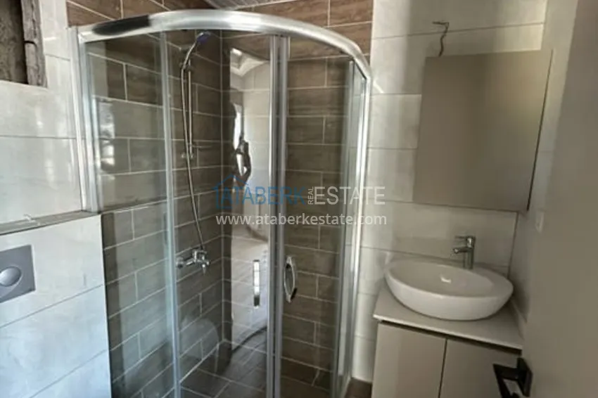 Приобрести Дуплекс 4+1 с собственным садом в районе Мезитли-Мерсин 12 