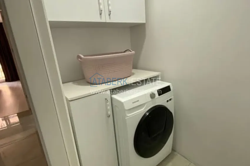 Приобрести Квартира 4+1 с отоплением и частично мебелью и техникой, район Соли-Мерсин 22 