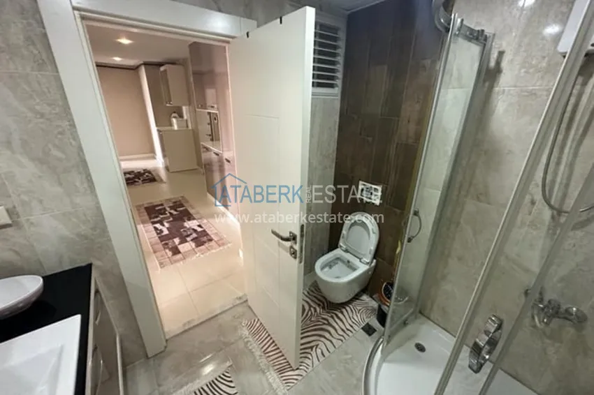 Приобрести Уютная трехкомнатная квартира с остекленным балконом в районе Мезитли-Мерсин 8 