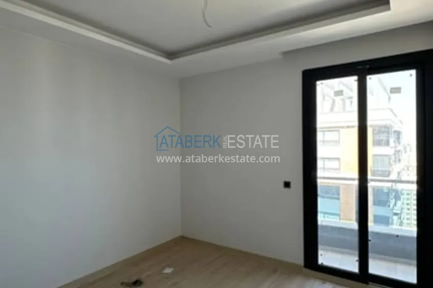 Приобрести Просторный пентхаус-дуплекс с открытым видом на море район Соли-Мерсин 22 