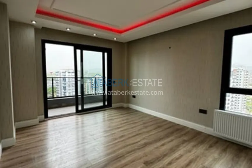 Приобрести Квартира 4+1 с роскошным ремонтом в комплексе отельного типа в районе Мезитли-Мерсин 10 