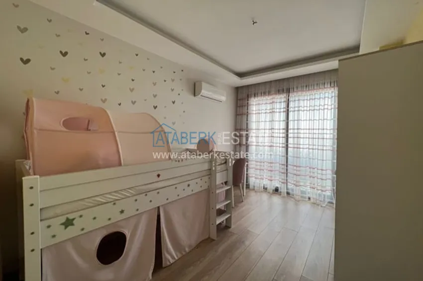 Приобрести Квартира 3+1 с мебелью и техникой в новом жилом комплексе в районе Соли-Мерсин 3 