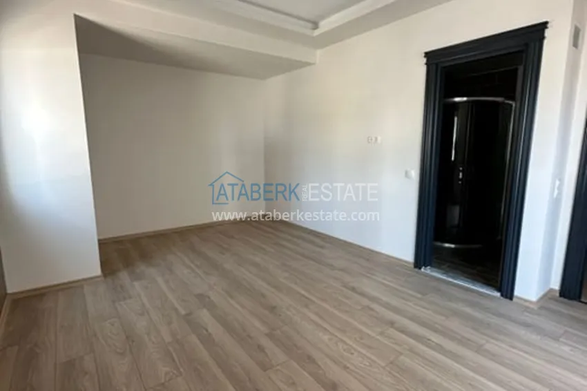 Приобрести Дуплекс 4+1 с собственным садом в районе Мезитли-Мерсин 4 