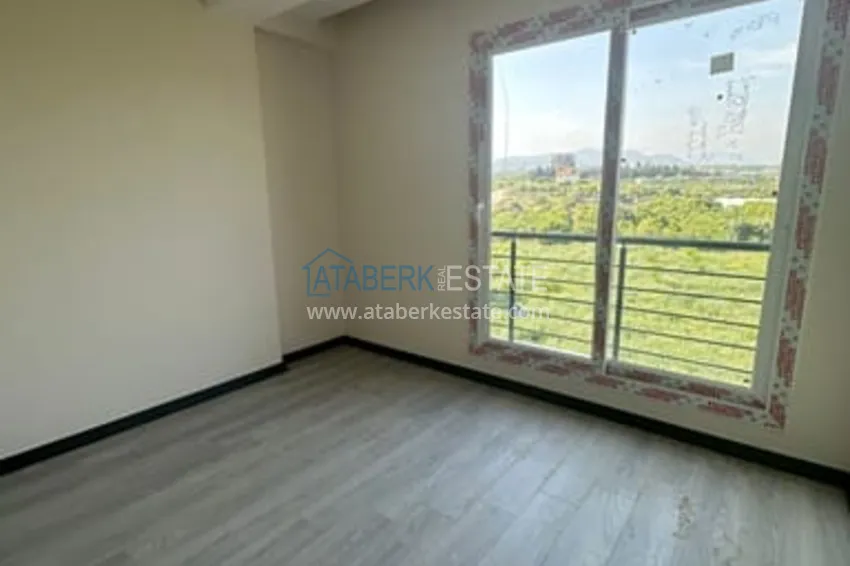 Приобрести Квартира 2+1 с чистовой отделкой в малоэтажном жилом комплексе Мезитли-Мерсин 5 