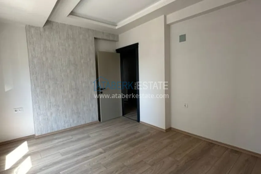 Приобрести Дуплекс 4+1 с собственным садом в районе Мезитли-Мерсин 5 