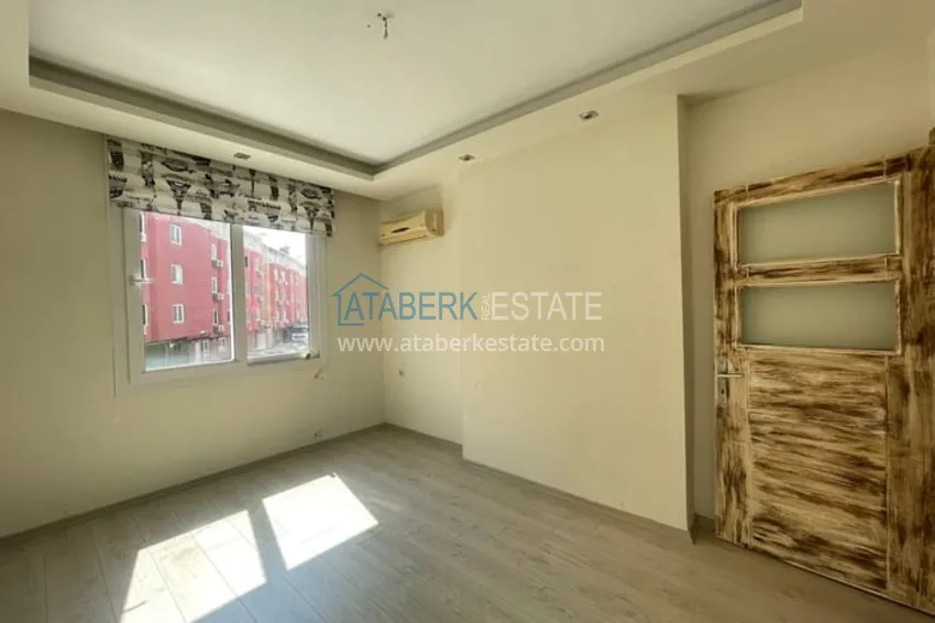 Приобрести Квартира 3+1 с отдельной кухней в 100 метрах от моря район Мезитли-Мерсин 6 