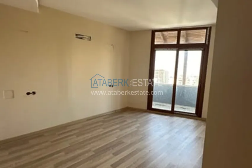 Приобрести Дуплекс 4+1 от собственника в комплексе с инфраструктурой Енишехир-Мерсин 11 