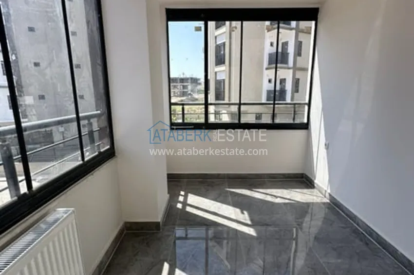 Приобрести Дуплекс 4+1 с собственным садом в районе Мезитли-Мерсин 10 