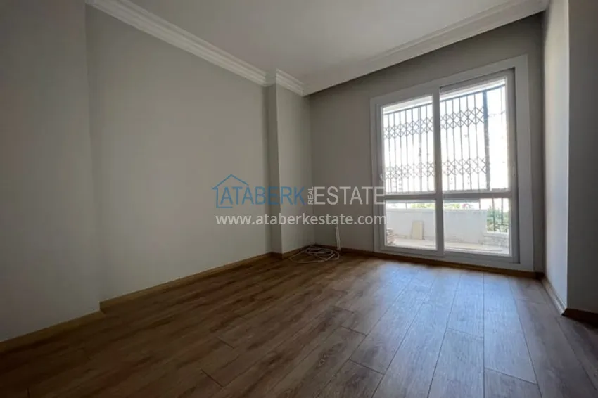 Приобрести Четырёхкомнатная квартира в 150 метрах от моря в районе Соли-Мерсин 7 