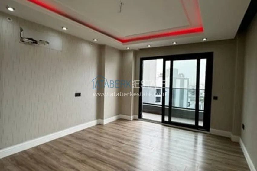 Приобрести Квартира 4+1 с роскошным ремонтом в комплексе отельного типа в районе Мезитли-Мерсин 11 