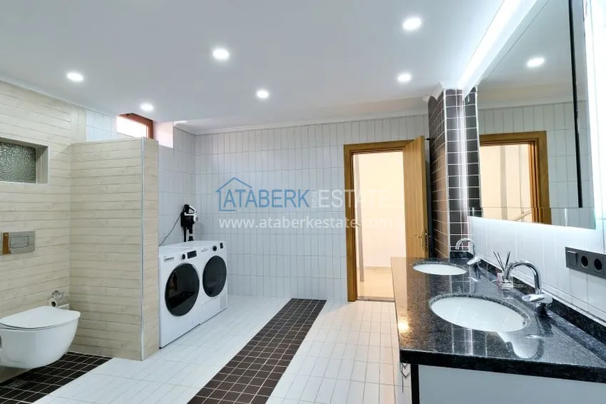 Приобрести Эксклюзивная квартира с панорамным видом на море в центре Алании – 200 метров пляж Клеопатра 16 