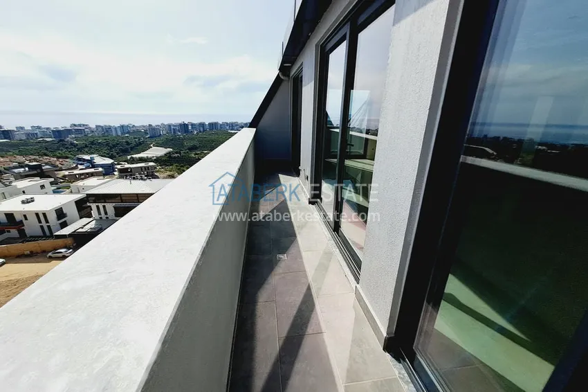 Приобрести Видовой пентхаус-дуплекс в элитном жилом комплексе – Алания, район Махмутлар 17 