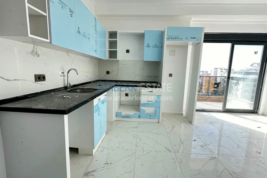 Приобрести Двухкомнатная квартира с видом на море и горы в новостройке – Алания, район Махмутлар 2