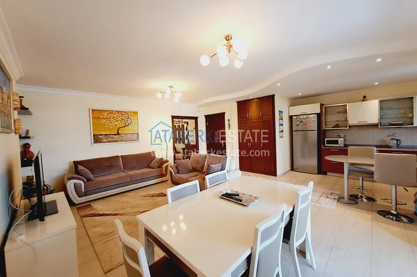 Приобрести Недвижимость под ВНЖ. Квартира от собственника с мебелью, застекленными балконами и видом на горы в Алании, район Тосмур 3 