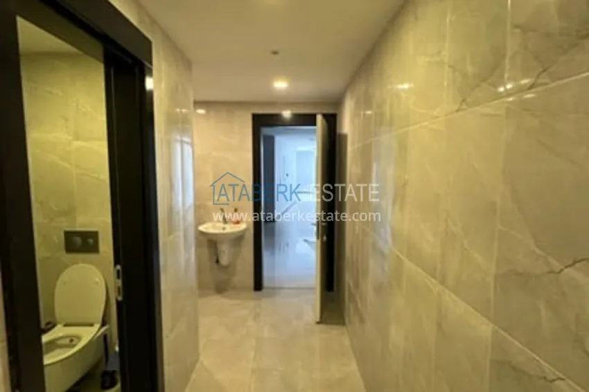 Квартира 2+1 в жилом комплексе с инфраструктурой отельного типа район Соли-Мерсин 14 