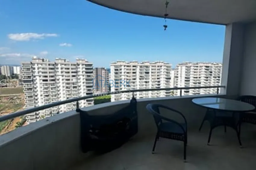 Приобрести Квартира 3+1 с видом на море в современном жилом комплексе Чешмели-Мерсин 25 