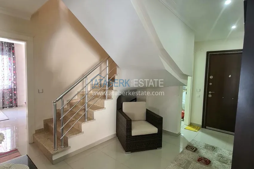 Приобрести Двухэтажная квартира с мебелью и сауной в центре Алании на первой береговой - район пляжа Клеопатра. Недвижимость под ВНЖ 1 