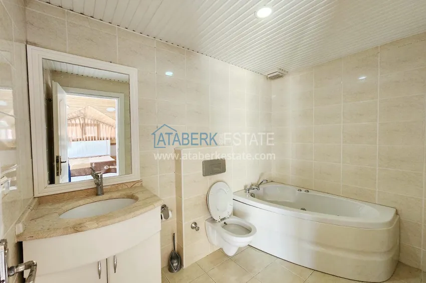 Приобрести Пентхаус-дуплекс в уютном жилом комплексе рядом с морем – Алания, район Оба 16 