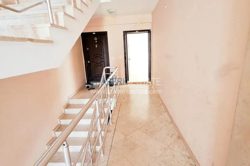 Просторная трехкомнатная квартира с видом на море и горы в районе Махмутлар, Алания  17 