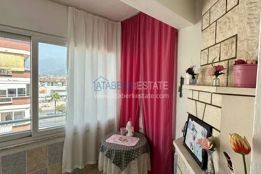 Приобрести Трехкомнатная квартира в уютном комплексе с бассейном в 300 метрах от моря 16