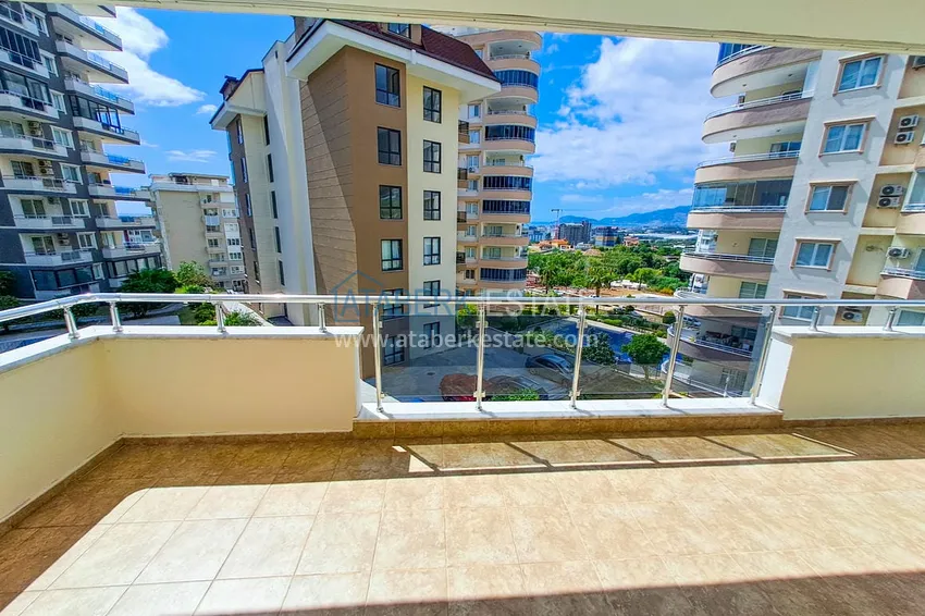 Приобрести Просторная трехкомнатная квартира с видом на море и горы в районе Махмутлар, Алания  21 