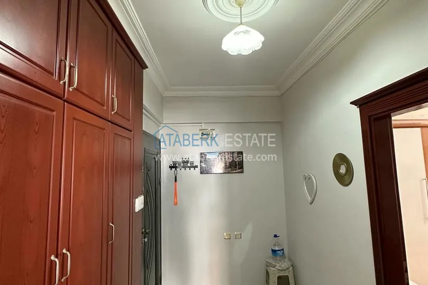 Приобрести Трехкомнатная квартира в уютном комплексе с бассейном в 300 метрах от моря 1