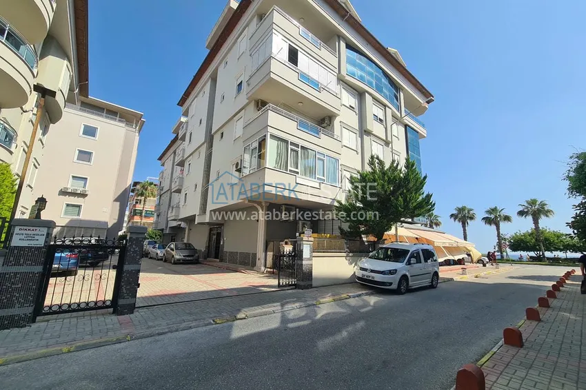 Двухэтажная квартира с мебелью и сауной в центре Алании на первой береговой - район пляжа Клеопатра. Недвижимость под ВНЖ 1 