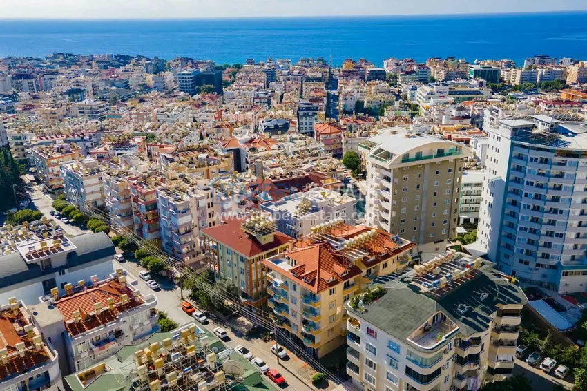 Квартира в центре Алании с мебелью, в 700 метрах от пляжа Клеопатра 1 