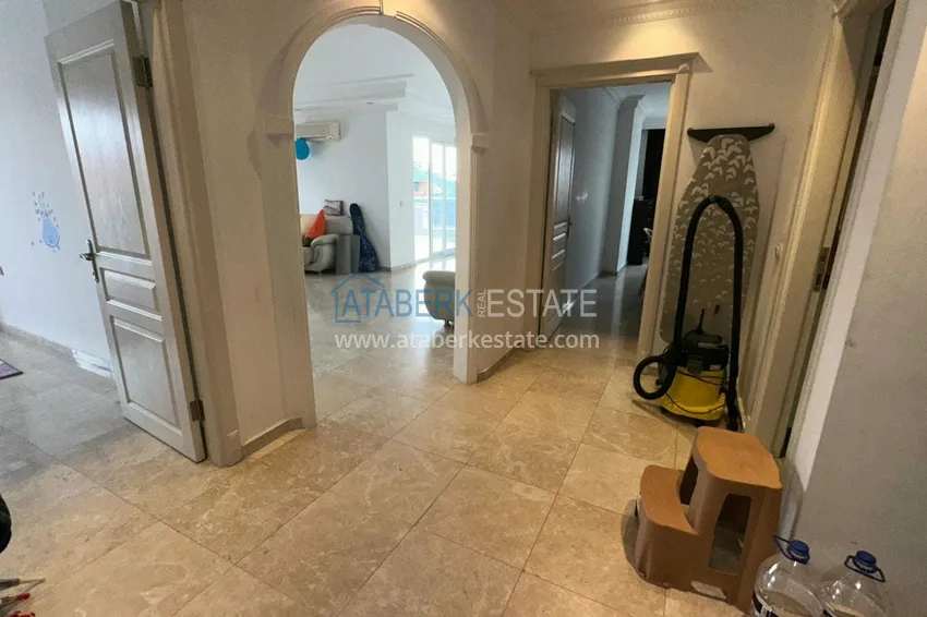 Приобрести Недвижимость под ВНЖ. Трехкомнатная квартира с мебелью в Оба - район ТЦ Аланиум 1 