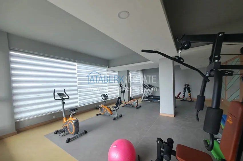 Двухкомнатная квартира под ключ с застекленным балконом в Алании, район Авсаллар. Доступна рассрочка 16 