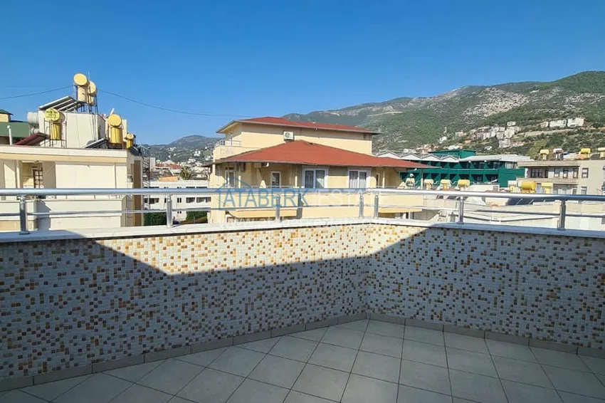 Приобрести Двухэтажная квартира с мебелью и сауной в центре Алании на первой береговой - район пляжа Клеопатра. Недвижимость под ВНЖ 22 