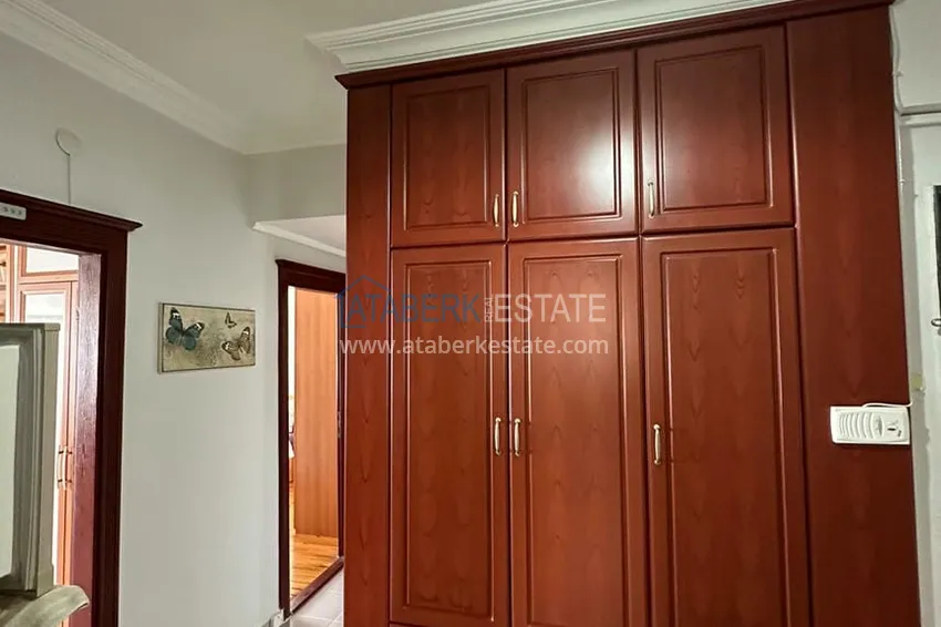 Приобрести Трехкомнатная квартира в уютном комплексе с бассейном в 300 метрах от моря 2