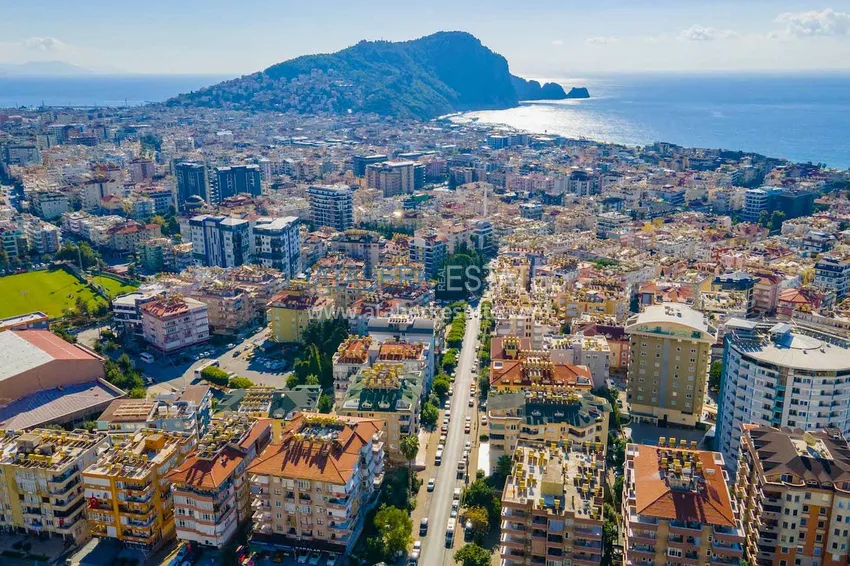 Квартира в центре Алании с мебелью, в 700 метрах от пляжа Клеопатра 3 