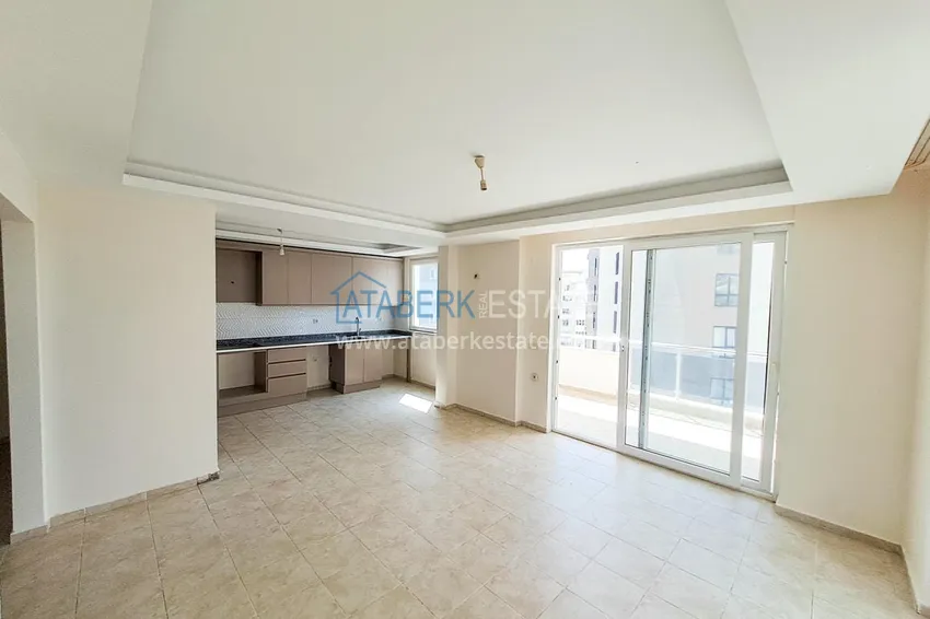 Приобрести Просторная трехкомнатная квартира с видом на море и горы в районе Махмутлар, Алания  4 